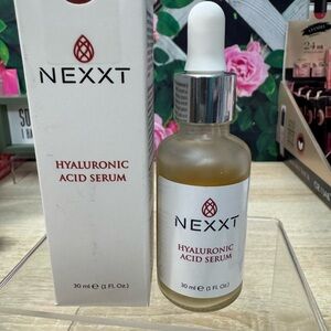 Nexx Hyaluronic Acid Serum - White and Silver Packaging